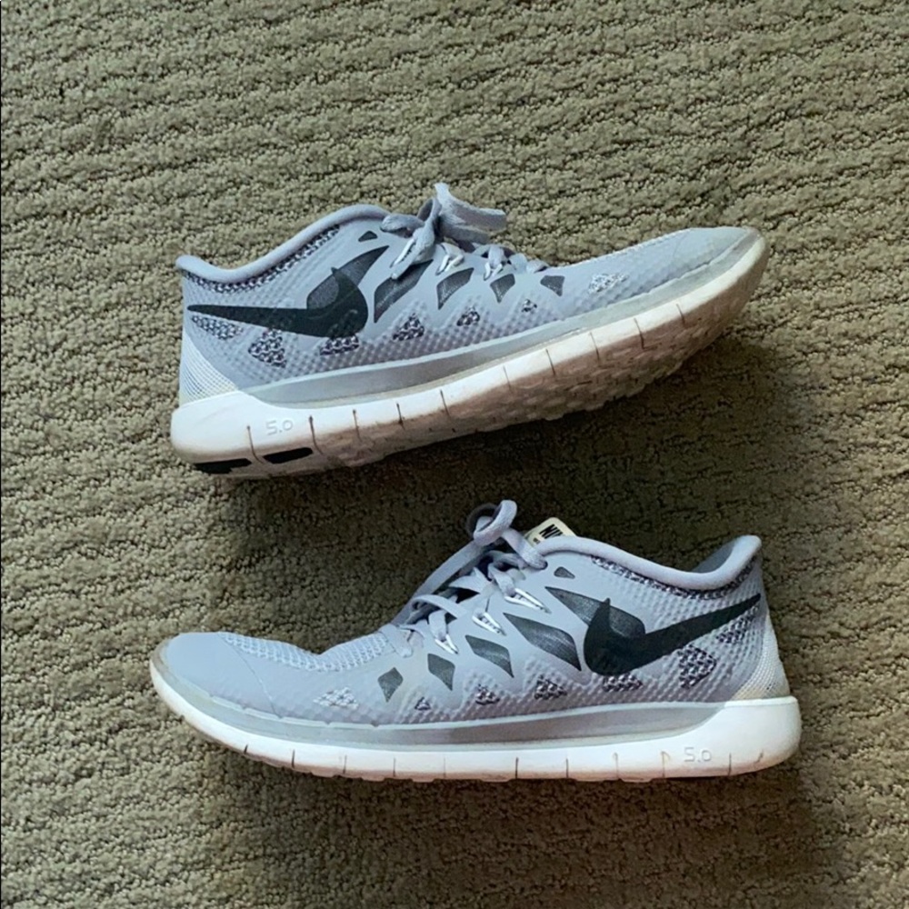 NIKE - grey free 5.0